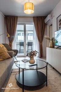 Central Address Apartment 112 B4