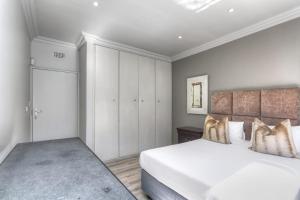 13 Sandown Valley, Sandton