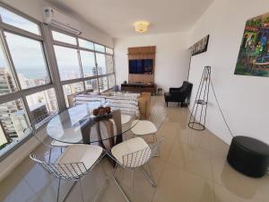 Luxury Surround Sea View Apartment