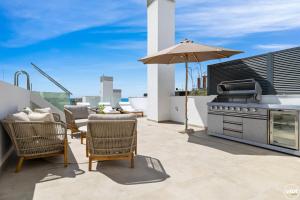 Penthouse Diamond - Private Pool, Terrace, Sea View, Gym & BBQ