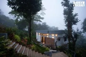 StayVista at Lakeside Leisure - Tariyod