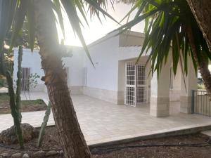 Villa Falesia, Capitolo, Monopoli