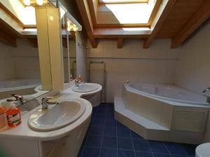 Anessa 5-1 - Attika, atemberaubende Aussicht