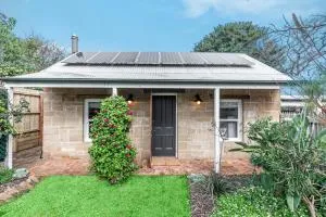 Mickle Cottage - Bushfield