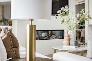 LO- Los Olivos Benahavis by Roomservices