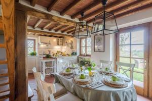 Grumo Farmhouse with Private Pool and View near Lucca