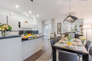 Lavinia, 3 Bedrooms Apartment with Terrace Lucca