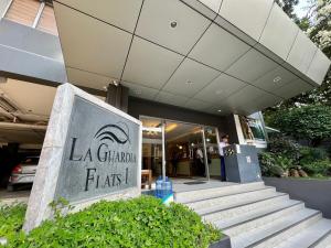 Nice views+ large space+ beside IT Park