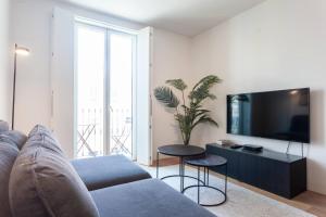 MY LX FLAT Graça Lighting Design Apartment