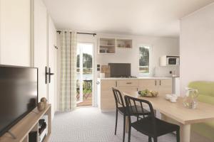 SC Mobile Home 4p