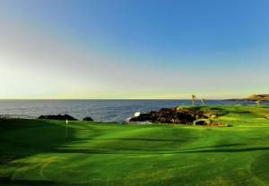 Terraza de La paz Vista al Campo de Golf