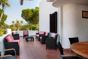 Villa Almandia, Capitolo, Monopoli