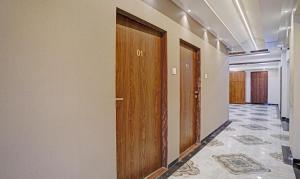 Glitz Hotels Golden Birds - Mahape, Navi Mumbai