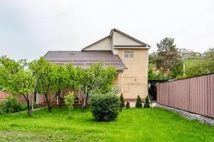 Уютный дом в медеуском районе - Koktobe