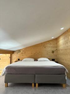 Les Chalets Perce Neige & Jacuzzi privatif, proximite Gerardmer & La Bresse : photos des chambres