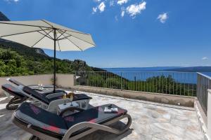 Holiday home Marta with heated pool,grill,sea view