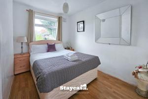 Inviting Serene Abode Large Driveway sleeps 12