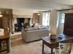 Villas Miller house in a water mill from the 12th century : photos des chambres