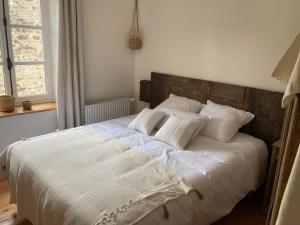 Villas Miller house in a water mill from the 12th century : photos des chambres