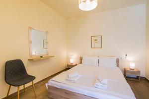 The Cozy Nook by Corfuescapes