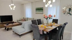 Linos House - (( Sgoúrna ))