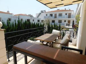 Paramount Gardens Resorts C201