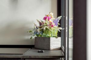 Elegant Apartment with Air-Conditioning near Łódź Fabryczna by Renters Prestige