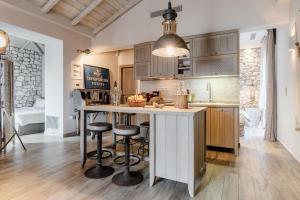 Tyros Boutique Houses Villas