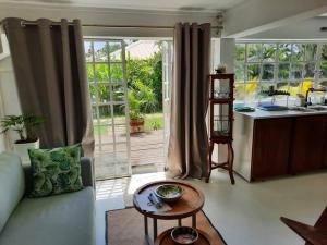 21LG Exquisite ground floor studio with garden patio