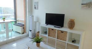 Nice Studio With Balcony At 7 Min From The Beach