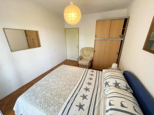 Charmante Ferienwohnung in Jadranovo mit Grill, Garten und Terrasse 