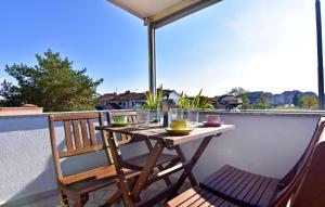 Große Wohnung in Umag mit Grill und Garten