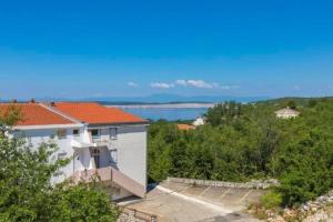 Appartement in Dramalj mit Möbliertem Balkon