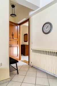 Live like an Athenian!