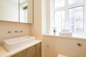 Knightsbridge Residences