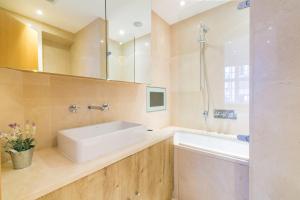 Knightsbridge Residences