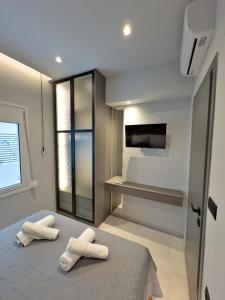 Eclipse Modern Retreat