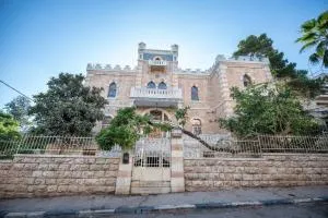 The Red @ Alkalai 8 - Geʼullim