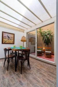 Amplio y clásico 3 amb. con cochera | Recoleta