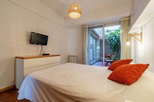 Amplio y clásico 3 amb. con cochera | Recoleta