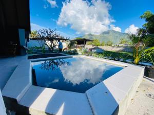 Ampik Batur with Private Hot Springs