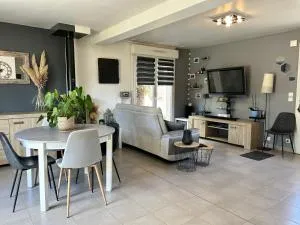 952 - Belle Maison 6 couchages dans le charmant village de La Bouillie - Hénansal