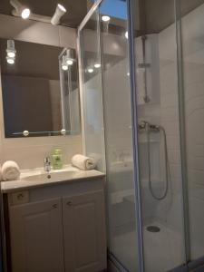 Appartements Appart-Cyril Montelimar : photos des chambres