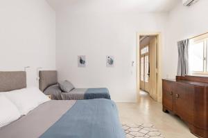 Best terrace in beautiful Art Decó house