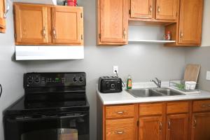 Charming Downtown Niagara Falls Apartment
