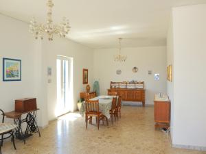 La terrazza incantata private access to the beach