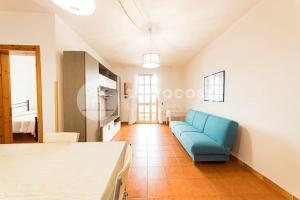 Lily Flat - San Foca