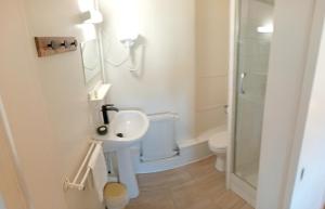 Hotels Hotel OpalOriental : Chambre Lits Jumeaux