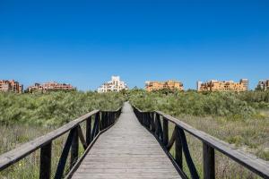 APARTAMENTO DOS DORMITORIOS BAJO, VISTAS PISCINA