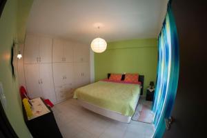 Laconic bay view suite